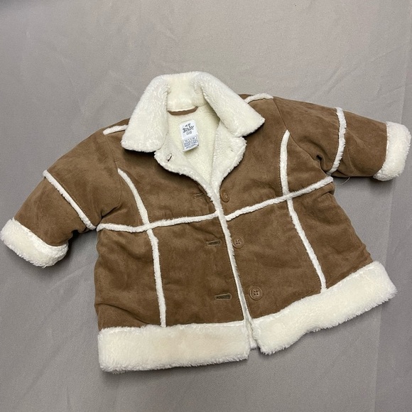 Jacket - Picture 1 of 4